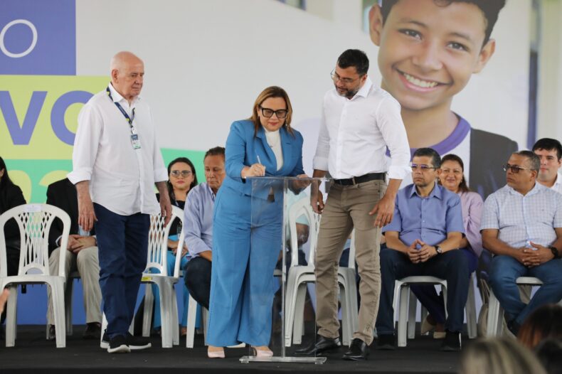 GERAL/No início do Ano Letivo 2025, Governo do Amazonas destaca investimentos na Educação