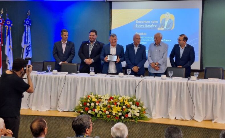 CIDADE/ZONA FRANCA e SUFRAMA recebem homenagem da FECOMÉRCIO-AM