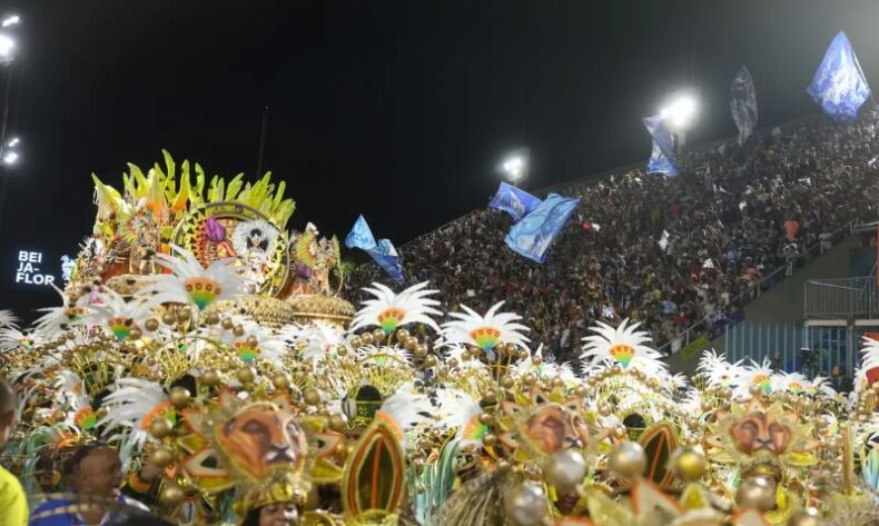 Cultura/BEIJA-FLOR conquista o 15º TÍTULO do carnaval do Rio de Janeiro