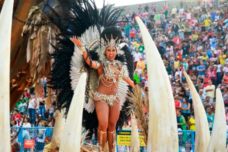 CARNAVAL/DESFILE na SAPUCAÍ terá mais quatro escolas de samba nesta segunda-feira (03)