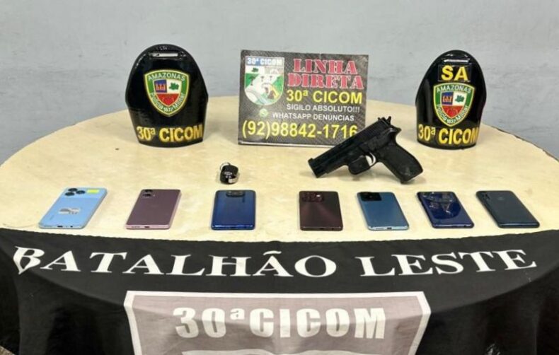 GERAL/Após denúncia de populares, PMAM prende trio por roubo e recupera CELULARES de vítimas