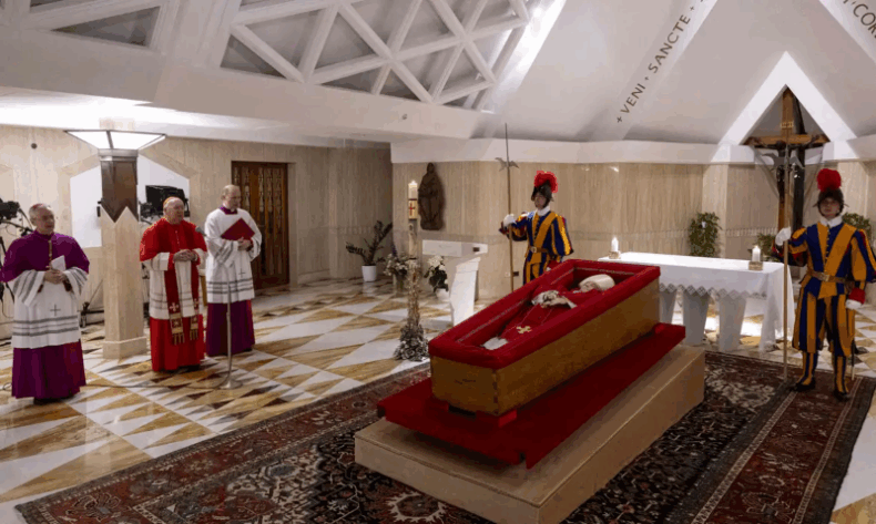 2025-04-22t110028z_1_lynxmpel3l0ge_rtroptp_4_pope-francis (1)-0