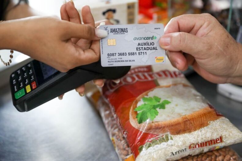 ECONOMIA/Governador do AM antecipa pagamento do AUXÍLIO ESTADUAL de abril para a próxima QUINTA-FEIRA(17)