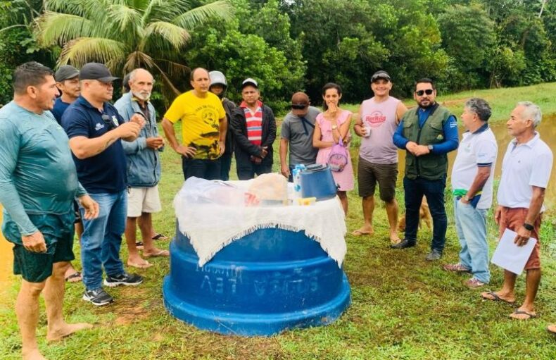 GERAL/IDAM distribui 80 mil ALEVINOS a piscicultores de COARI