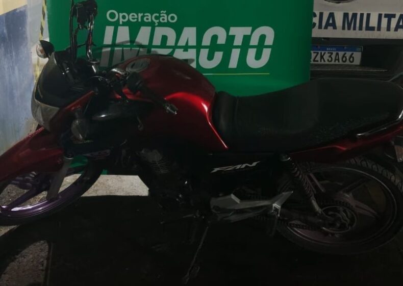 SEGURANÇA/OPERAÇÃO IMPACTO: cinco pessoas foram presas por adulteração de placa, tráfico de drogas e mandado de prisão em aberto