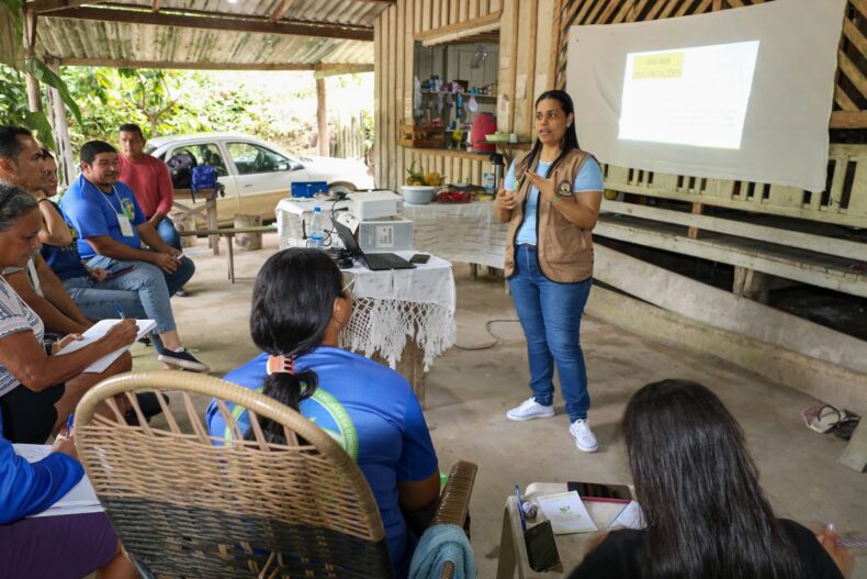 Sepror 2_Capacitação produtores do Ramal Água Branca_Coordenadora do Nucap - Joyce Magalhães_Fotos Isaac Maia Sepror