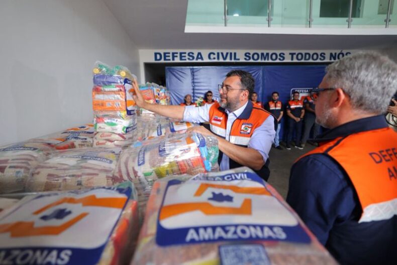 GERAL/CHEIA no AM: Governo do Estado envia 50 toneladas de cestas básicas para Borba e Novo Aripuanã