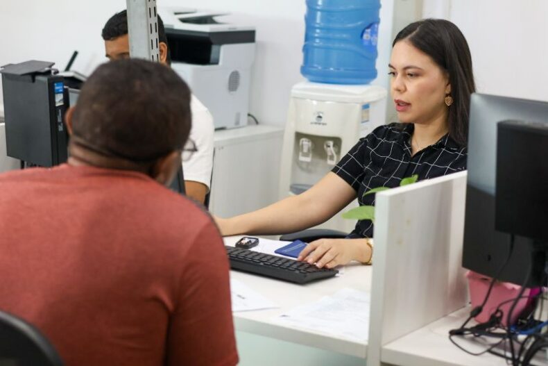 GERAL/Sine Amazonas divulga 174 vagas de emprego para esta quinta-feira(29)