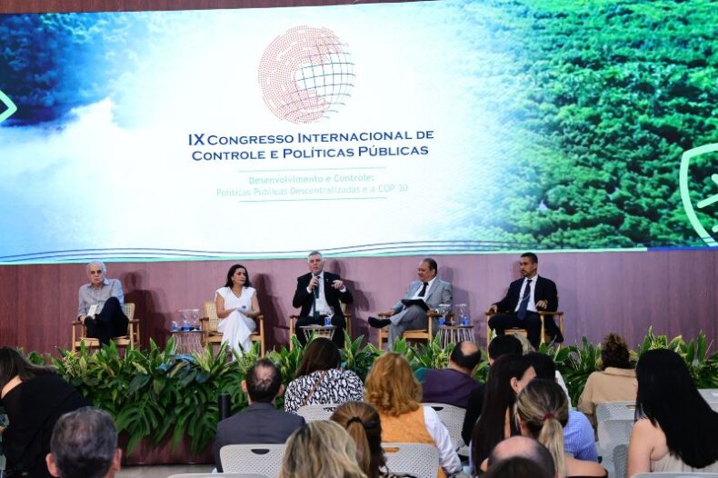 GERAL/MUDANÇA CLIMÁTICA na Amazônia é debatida em Congresso Internacional do TCE-AM e IRB