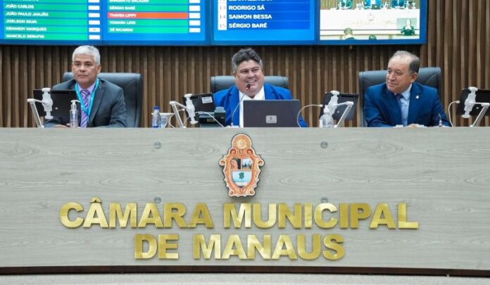 CMM aprova e encaminha reajuste salarial de servidores à Prefeitura de Manaus (1) (1)-088