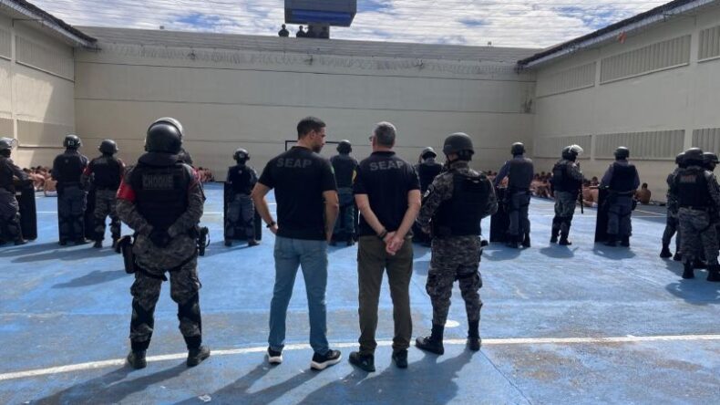 SEGURANÇA/SEAP, integrada com as forças de segurança, realiza OPERAÇÃO de REVISTA na Unidade Prisional do PURAQUEQUARA