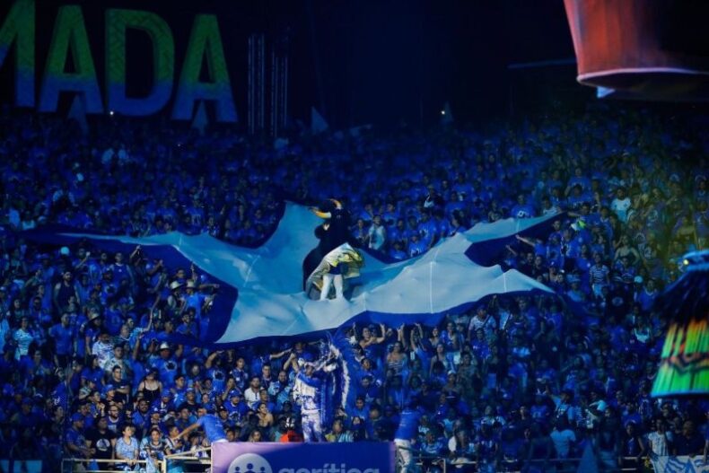 CULTURA/Festival de Parintins 2025: BOI CAPRICHOSO encerra primeira noite destacando resistência indígena e saberes tradicionais