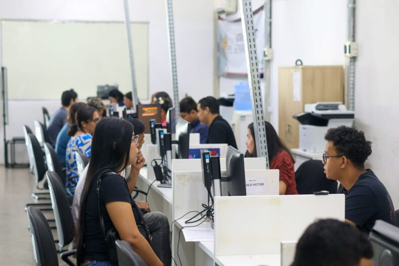 GERAL/SINE AMAZONAS dispõe de 293 vagas de emprego nesta segunda-feira(16)