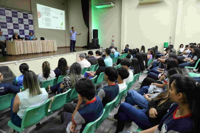 Educacao_Universidade_Foto_Euzivaldo_Queiroz-080