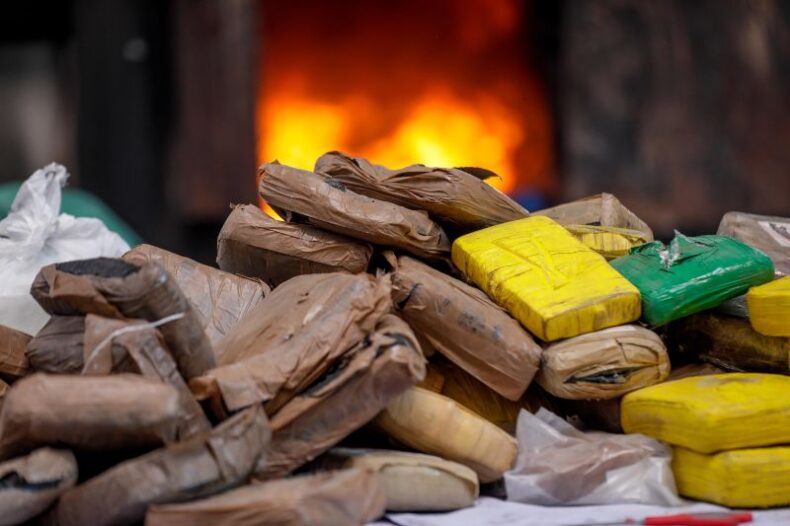 DROGAS/Governo do Amazonas inicia incineração de 40 toneladas de drogas apreendidas