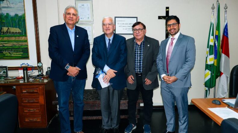 GERAL/CIAMA recebe embaixador do CHIPRE e trata de investimento e cooperação técnica bilateral