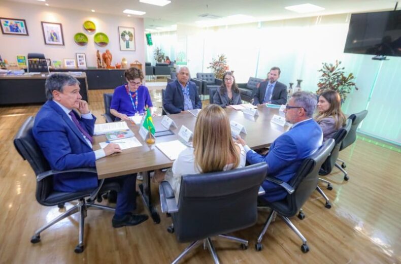 GERAL/Governo do Amazonas solicita crédito extraordinário ao Ministério do Desenvolvimento e Assistência Social para enfrentamento da estiagem