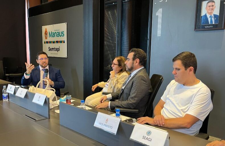 CIDADE/Defensoria propõe cooperação intersetorial para garantir direitos da população vulnerável durante a reorganização do Centro de Manaus