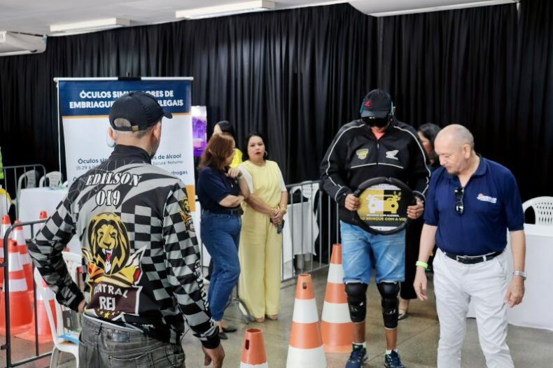 TRÂNSITO/Na Semana Nacional, DETRAN-AM e Abraciclo promovem Pit Stop Educativo