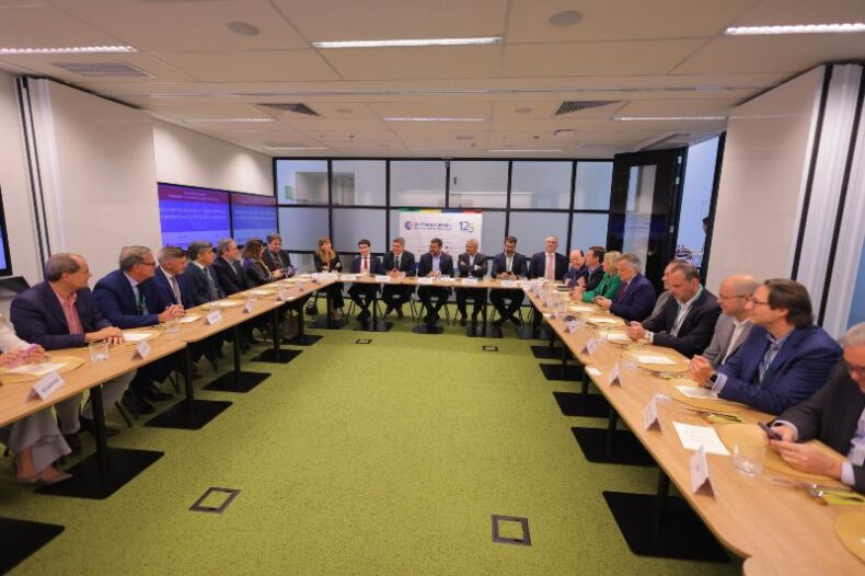 ECONOMIA/Governador Wilson Lima destaca parceria com empresas FRANCESAS e apresenta potencial econômico do Amazonas