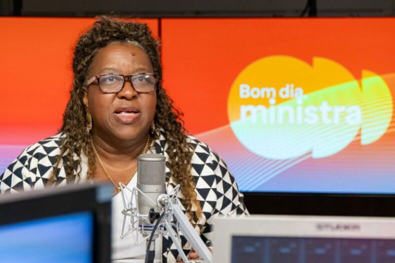 Na entrevista a ministra destacou investimentos, avanços e ações da pasta em todo o país-080