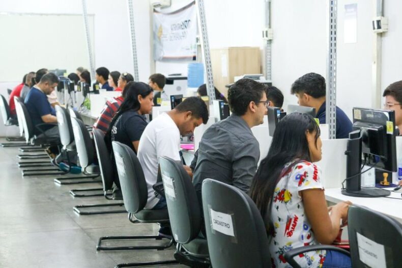 GERAL/SINE AMAZONAS divulga 237 vagas de emprego para esta terça-feira(09)