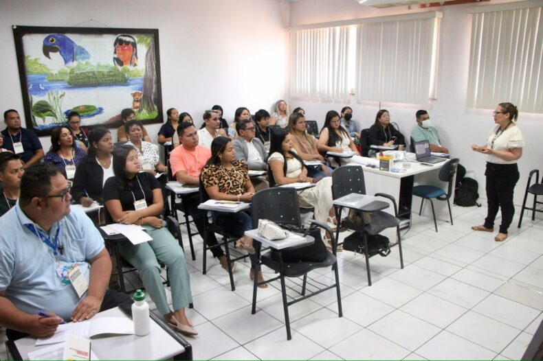 GERAL/SEAS-AM dá início à capacitação do programa Bolsa Família