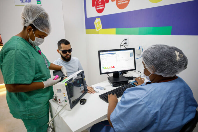 SAÚDE/Profissionais do Hospital PLATÃO ARAÚJO realizam capacitação para atuar no novo modelo de atendimento ‘FAST TRACK’ da unidade
