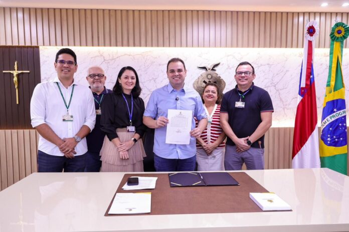 Presidente Roberto Cidade comemora adesão histórica e reforça prazo final do certame, que oferta 100 vagas imediatas e 263 para cadastro reserva Foto Divulgação