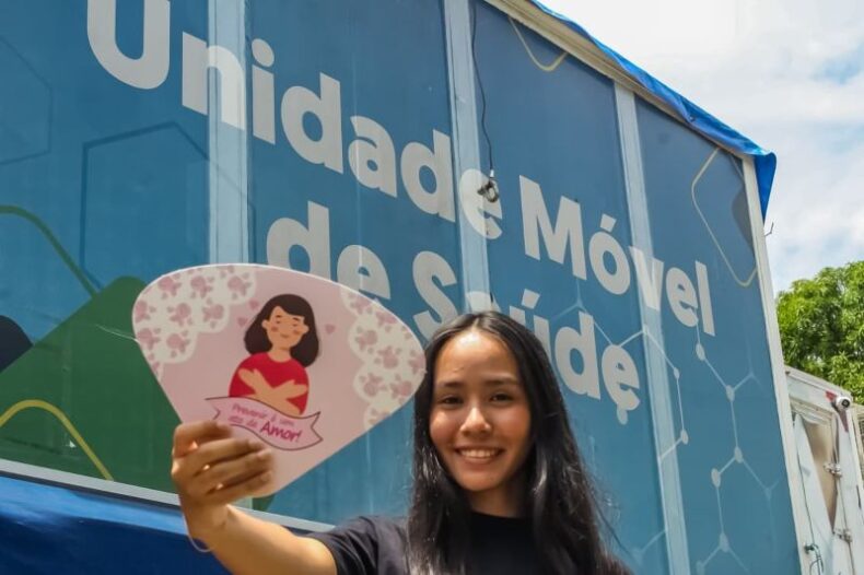 SAÚDE/SES-AM promove ação sobre saúde mental e prevenção ao câncer de mama na Vila Olímpica