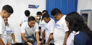 EDUCAÇÃO/SEDUC-AM e SENAT levam qualificação profissional aos alunos da EJA