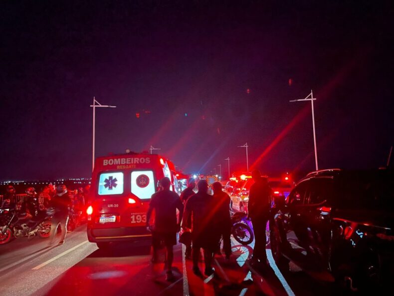 Equipes do Instituto Municipal de Mobilidade Urbana (IMMU) e da Polícia Militar acompanharam a ocorrência Foto Divulgação
