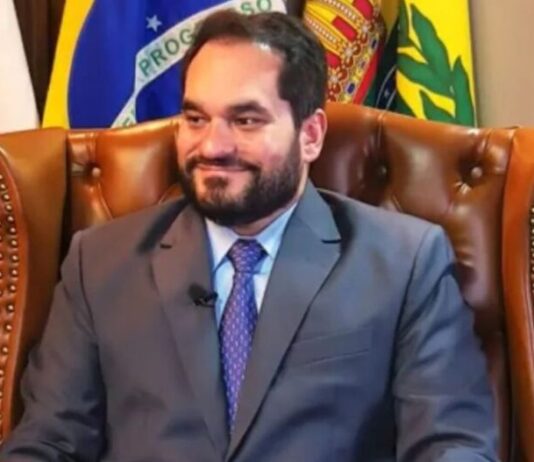 GERAL/FLÁVIO ANTONY FILHO desiste de disputa por vaga no TJAM