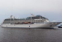 TURISMO/Temporada de Cruzeiros: Navio Insignia atraca no Porto de Manaus com mais de 980 turistas
