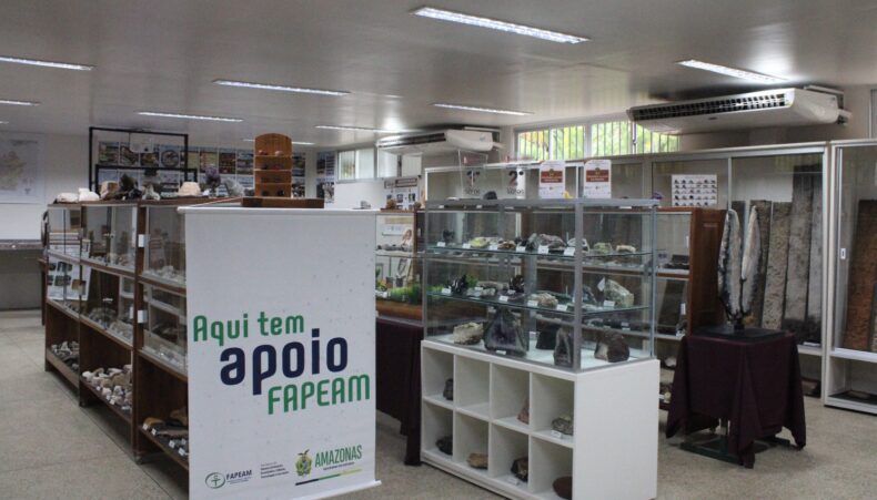 Governo_do_Amazonas_apoia_exposicao_de_solos_rochas_e_minerais_em_Itacoatiara_Foto_ Acervo_Luis_Antonio_Coutrim_2