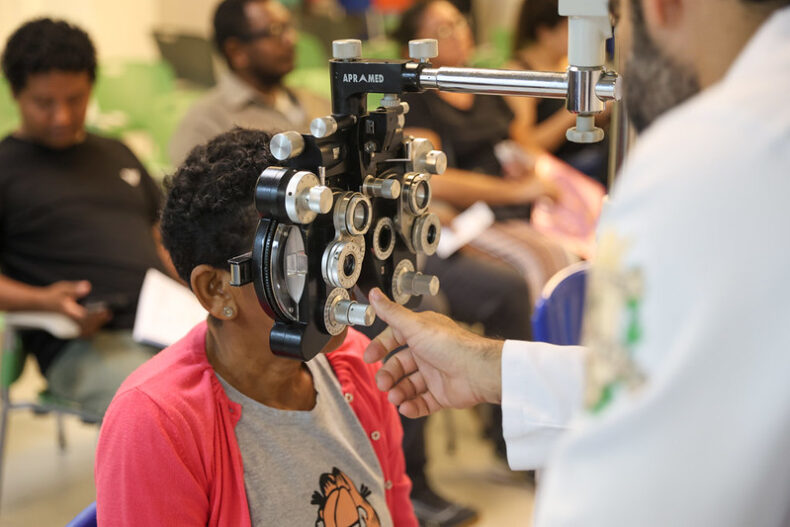 Pacientes comemoram mutirão de consultas oftalmológicas no Amazonas_FOTO_MAURO NETO (2)