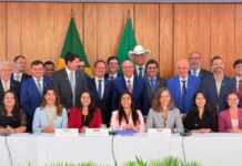 ECONOMIA/SEDECTI-AM participa de reunião no Palácio do Planalto sobre políticas de investimentos e comércio exterior