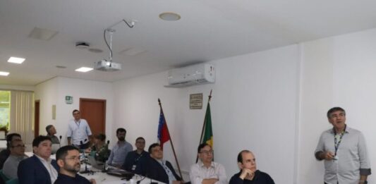 ECONOMIA/SEFAZ(AM) faz alinhamento estratégico sobre operacionalização da REFORMA TRIBUTÁRIA