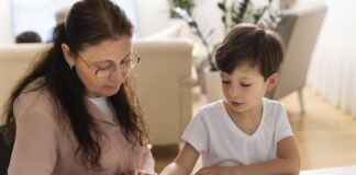 GERAL/TRT-11 concede LIMINAR que assegura redução de jornada à empregada pública com dependente autista