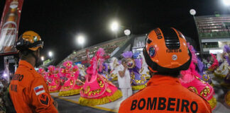 SEGURANÇA/Mais de 300 MILITARES do CORPO de BOMBEIROS reforçam o serviço de prevenção durante o Carnaval no Amazonas