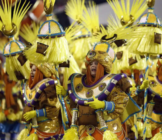 CARNAVAL/MOCIDADE ALEGRE é campeã do Carnaval de São Paulo pela 13ª vez