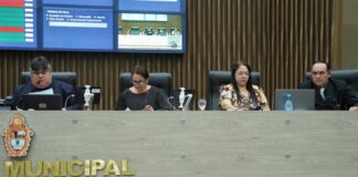 SALÁRIOS/CMM aprova reajuste para profissionais da educação da rede municipal