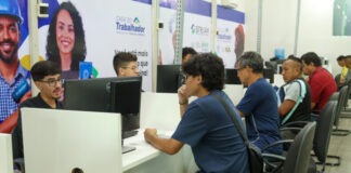 GERAL/Sine Amazonas divulga 263 vagas de emprego para esta terça-feira(26)