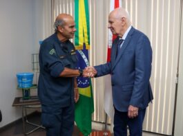 DESTAQUES/Vice-governador Serafim Corrêa recebe comandante da Marinha do Brasil e destaca integração de ações no Amazonas