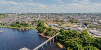 GERAL/Dia da Amazônia destaca o desafio de levar saneamento para a cidade que cresceu às margens dos igarapés