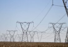 CIDADE/Distribuidoras reforçam esquemas para assegurar o fornecimento de energia no dia da eleição