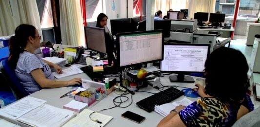 GERAL/Dia do Servidor Público destaca valorização profissional e desafios da categoria no Amazonas